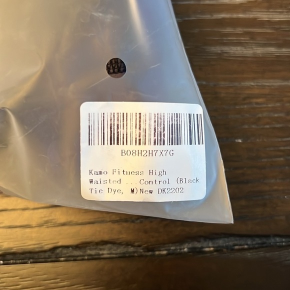 Kamo Fitness Ellyn Shorts 6" - Black Tie Dye black & grey medium spandex biker - Picture 6 of 10